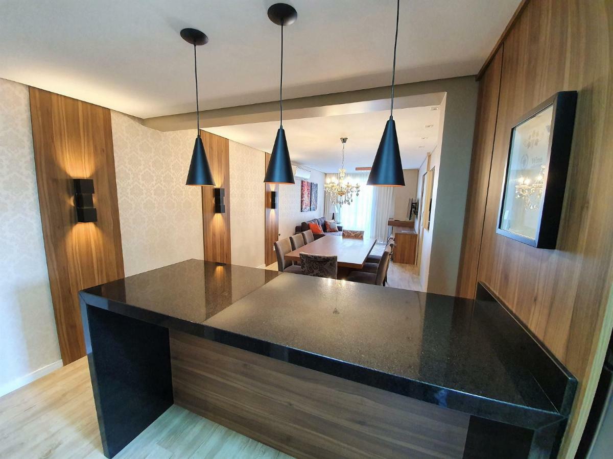 Apto Luxo 800M R. Coberta | 2 Suites | Mobiliado Gramado Luaran gambar